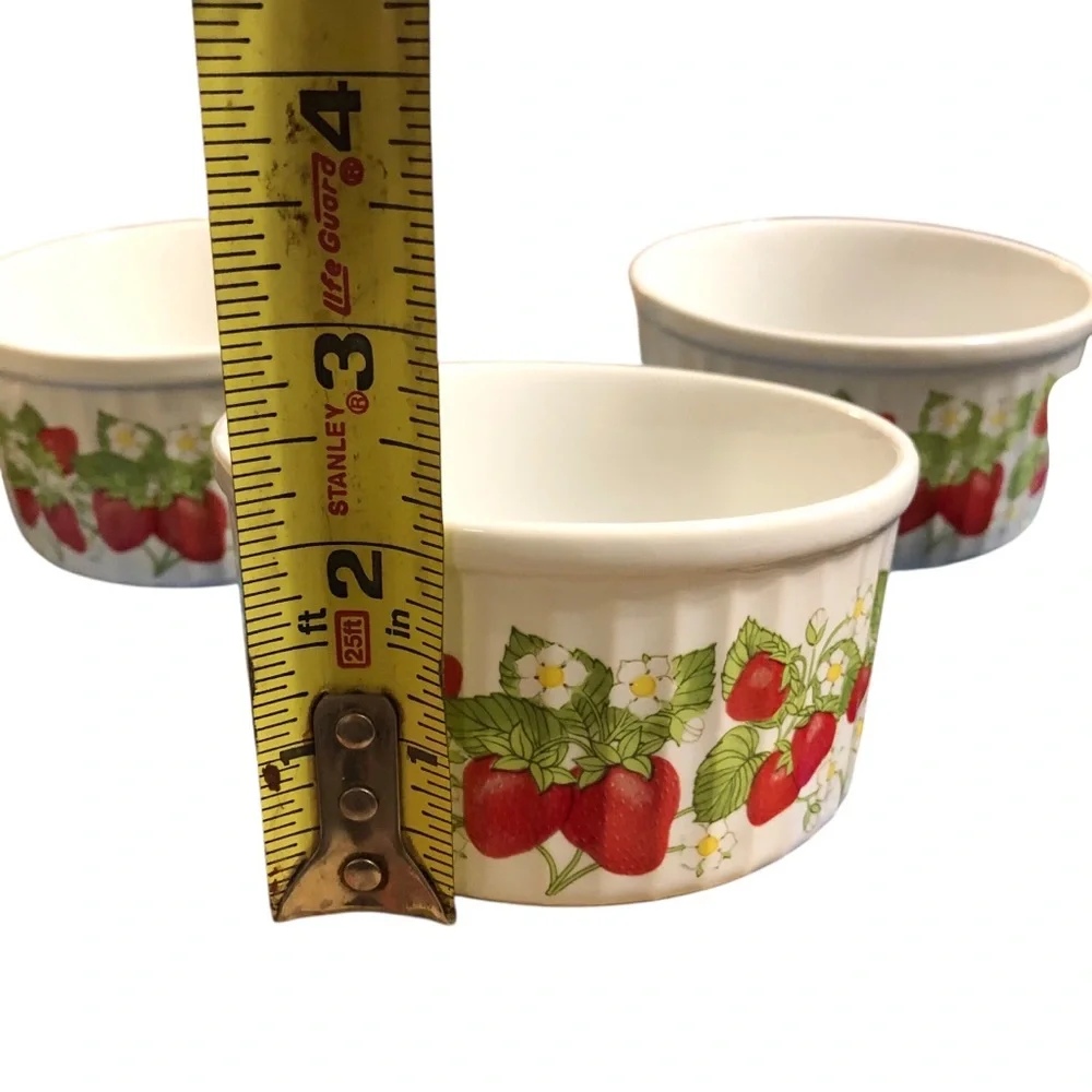 Action Strawberry Patterned Ramekin - Picture 3 of 5